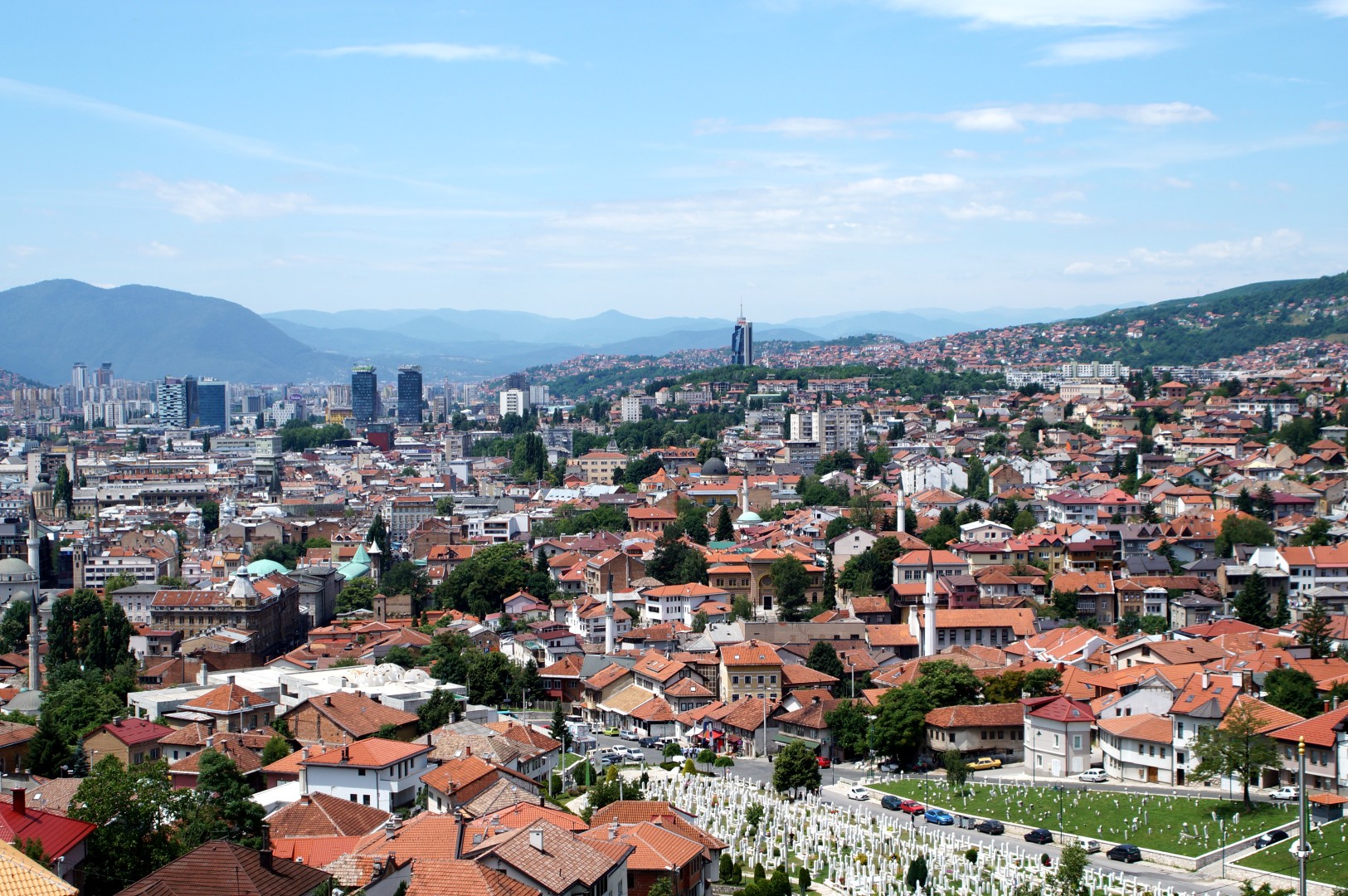 Panorama Sarajewa z bastionu Bijela Tabia