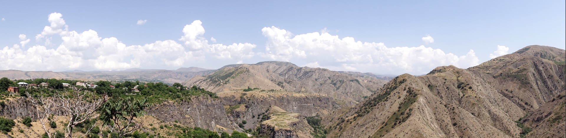 Wyżyna armeńska i kanion rzeki Azat