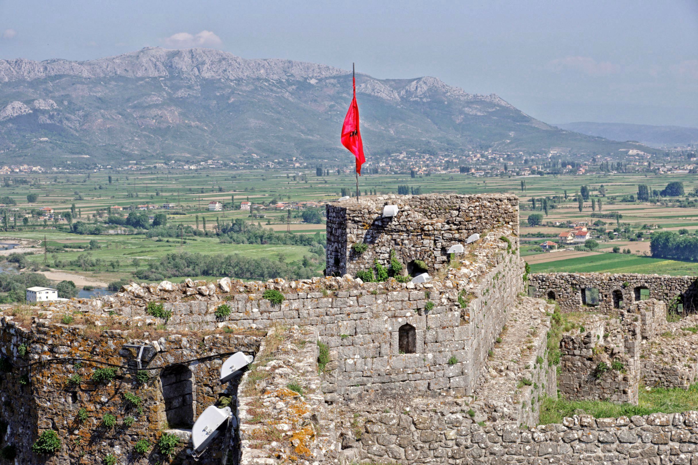 Zamek Rozafa i albańskie krajobrazy
