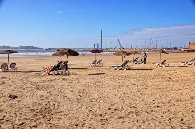 Essaouira to także piękna plaża nad Atlantykiem