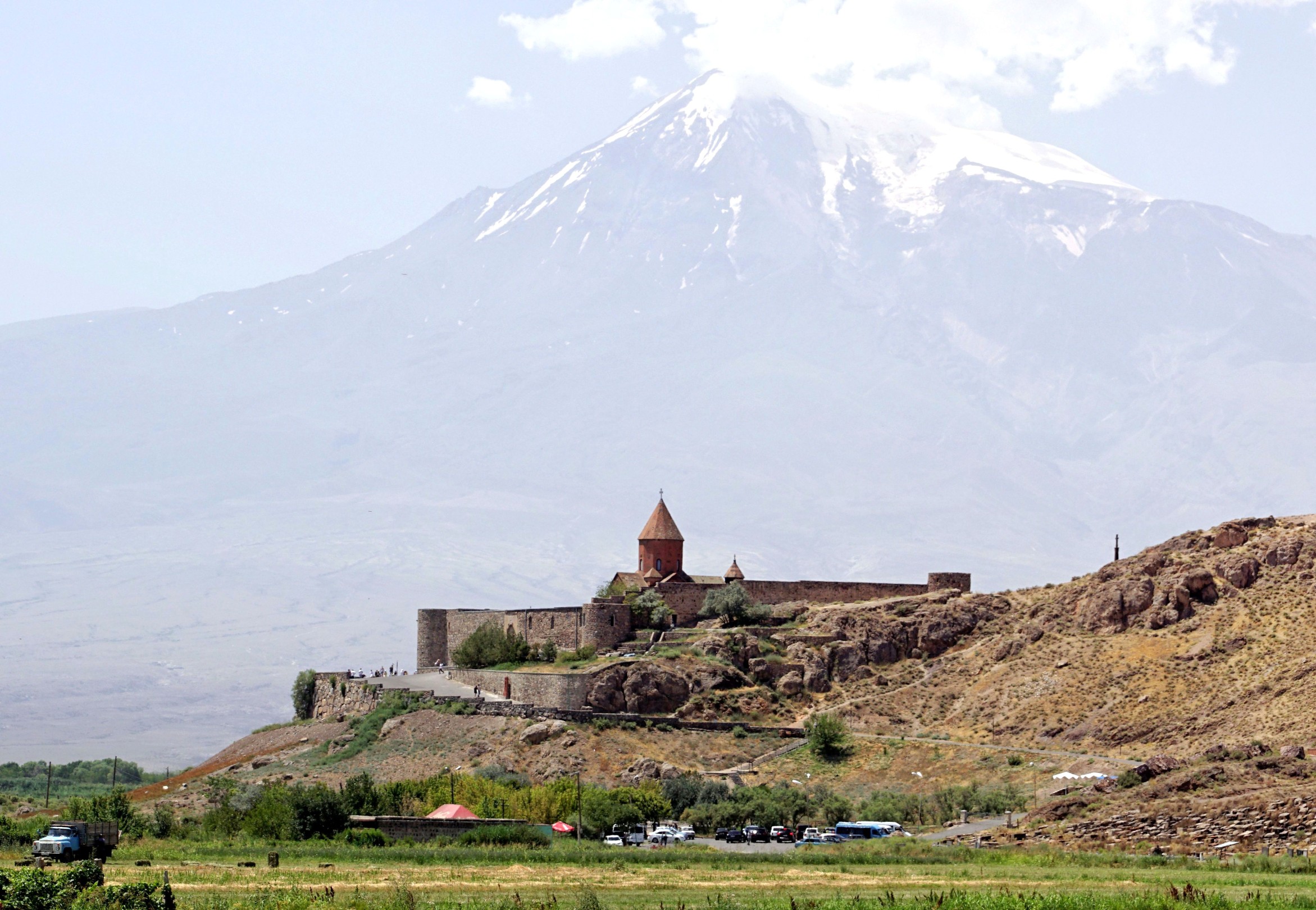 Armenia to kraj wspaniałych monastyrów, pięknych gór i fantastycznych ludzi